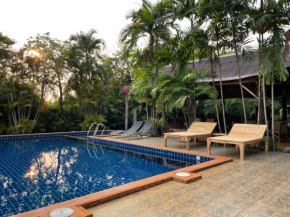 Bamboo Hideaway Resort